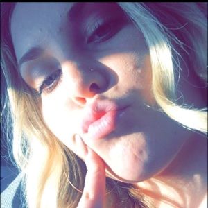 Meet your Posher, Nicholine